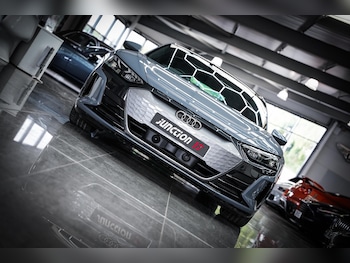 Used Audi e-tron GT 2023 for sale - 79316492: Photo