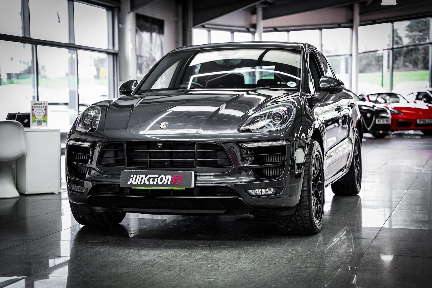 Used Porsche Macan 2016 for sale - 77306077: Photo 12