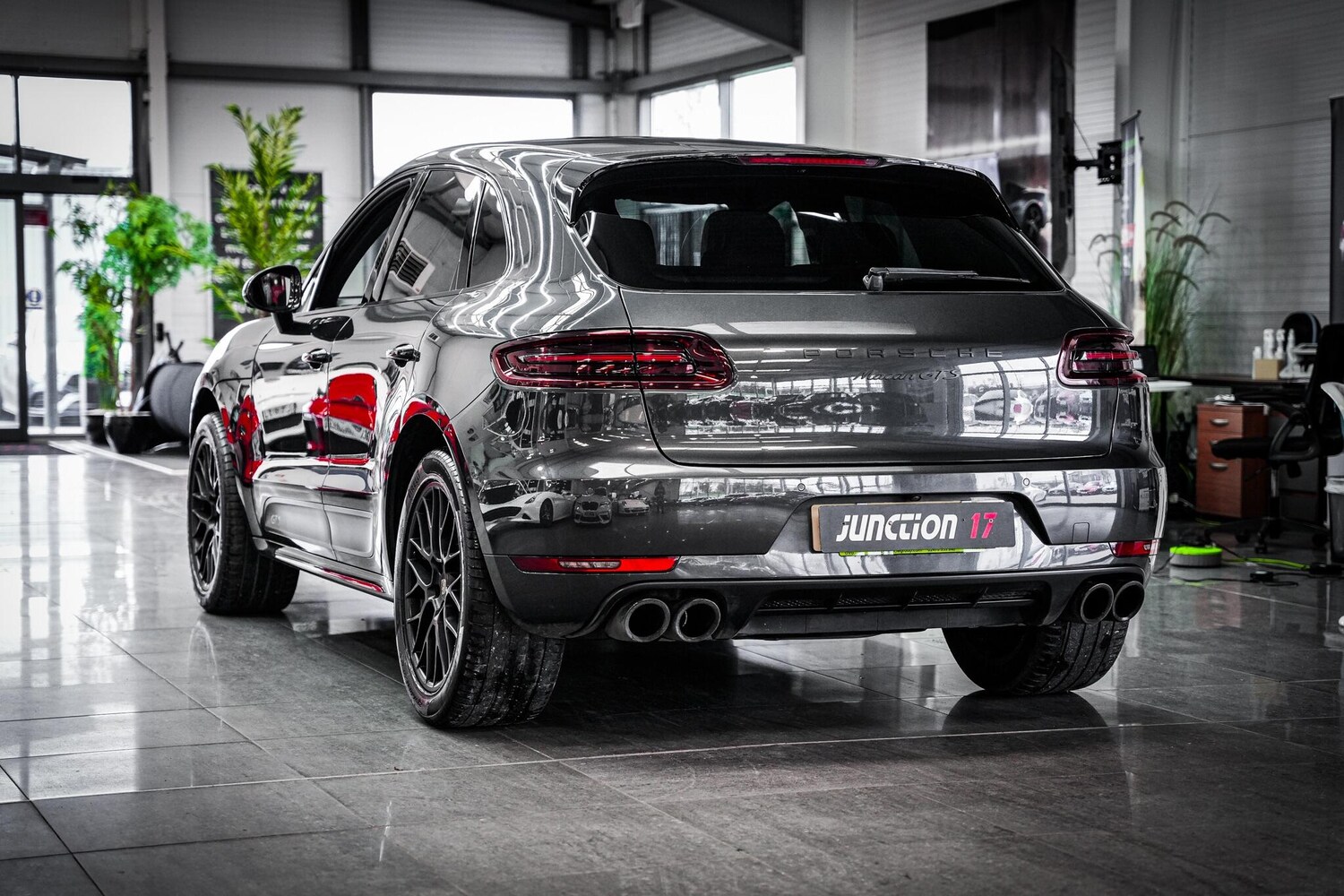 Used Porsche Macan 2016 for sale - 77306077: Photo 13