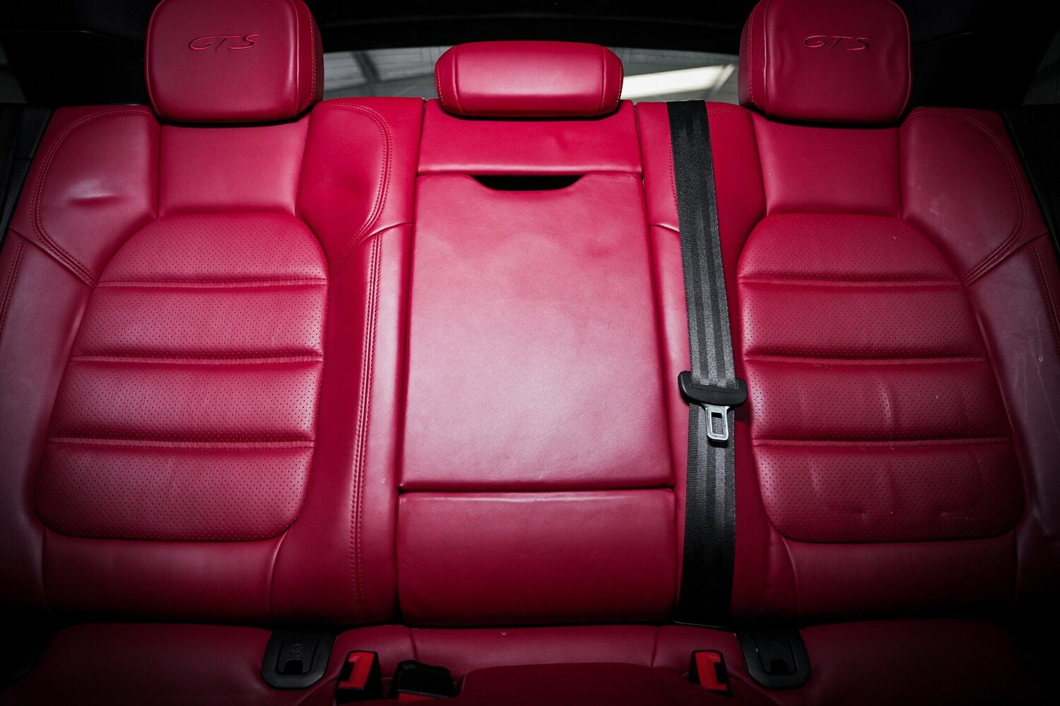 Used Porsche Macan 2016 for sale - 77306077: Photo 25