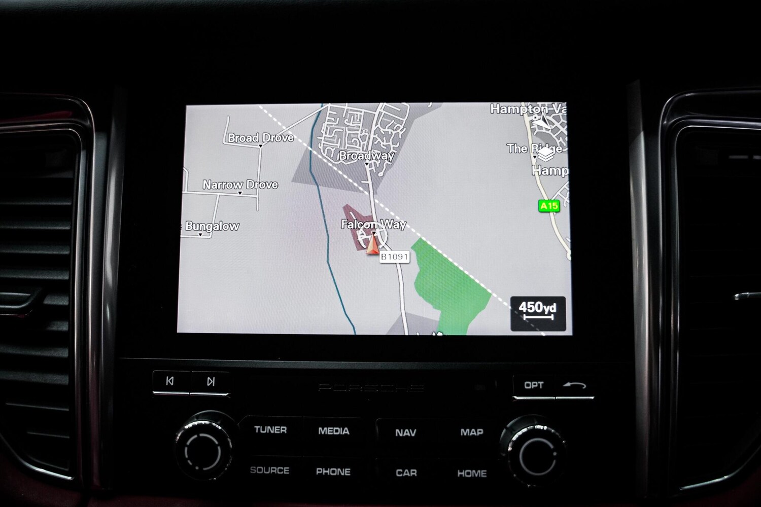 Used Porsche Macan 2016 for sale - 77306077: Photo 41