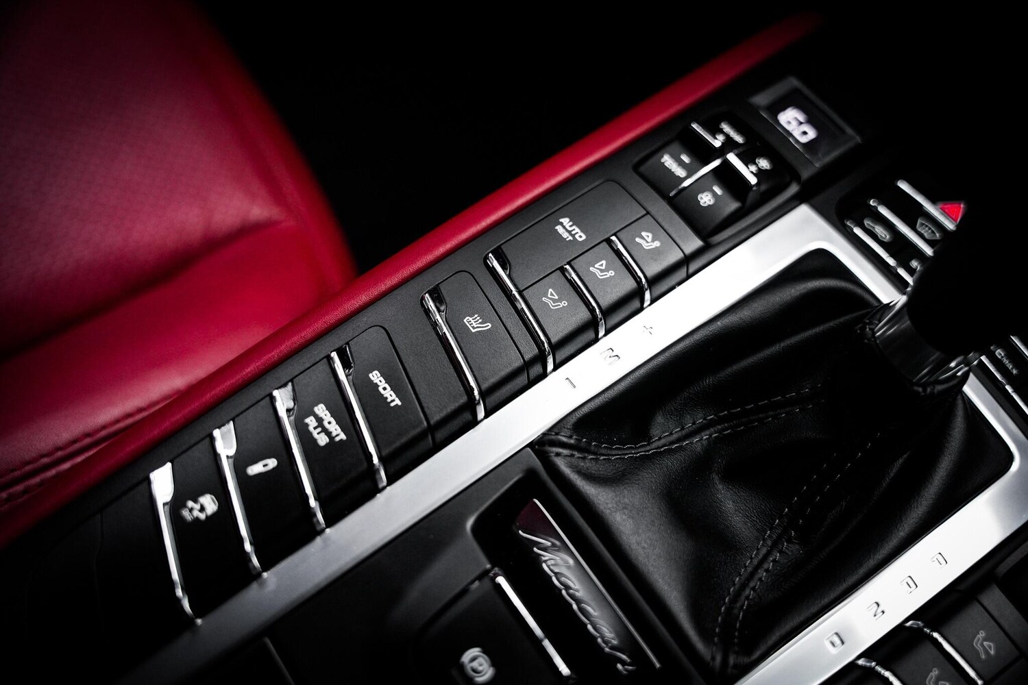 Used Porsche Macan 2016 for sale - 77306077: Photo 45