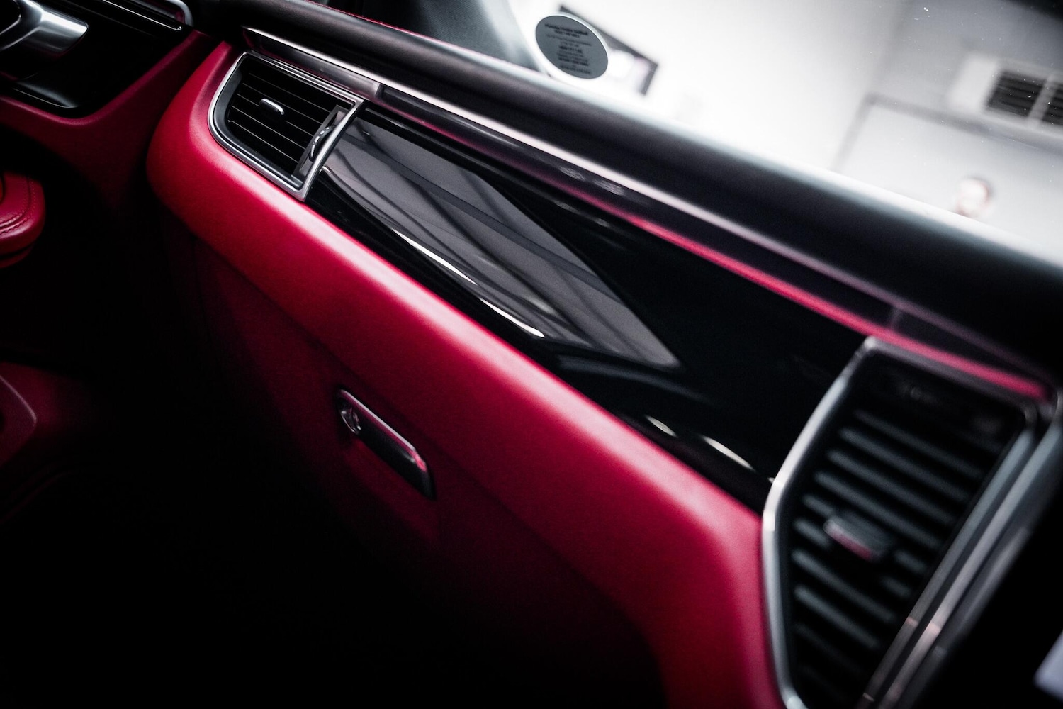 Used Porsche Macan 2016 for sale - 77306077: Photo 48