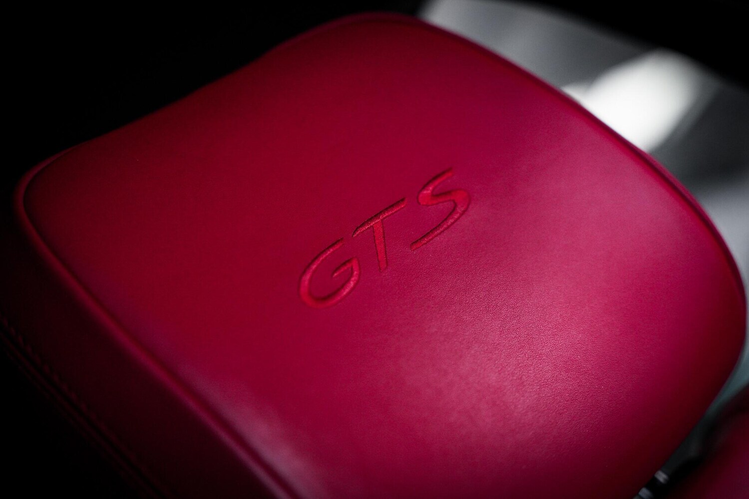 Used Porsche Macan 2016 for sale - 77306077: Photo 50