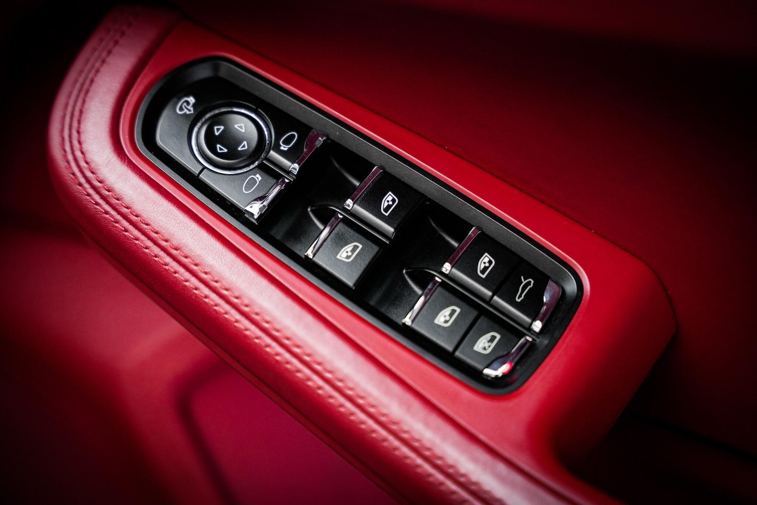 Used Porsche Macan 2016 for sale - 77306077: Photo 53