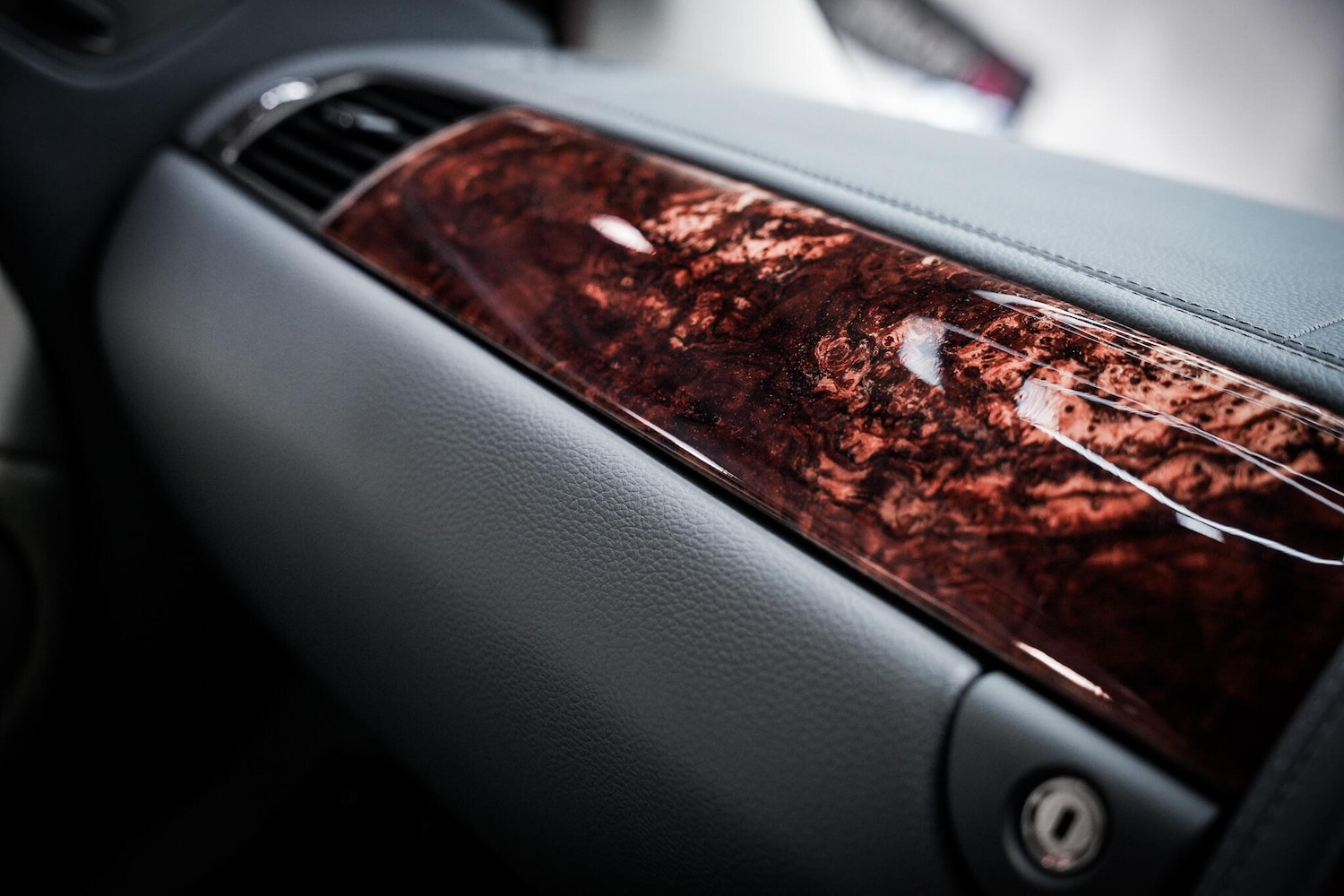 Used Jaguar XKR 2007 for sale - 76689047: Photo 43