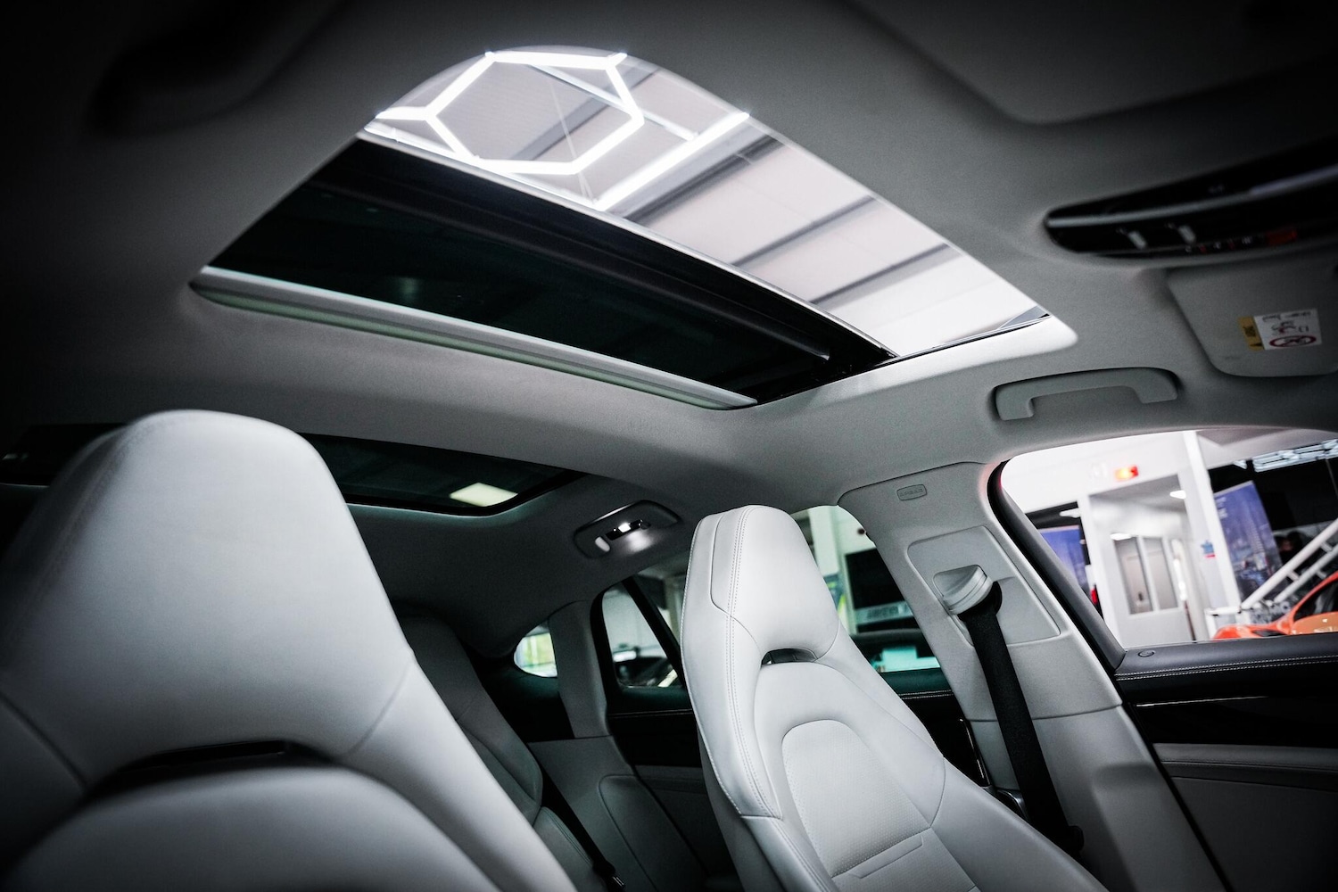 Used Porsche Panamera 2018 for sale - 76660539: Photo 3