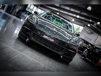 Used Porsche Panamera 2018 for sale - 76660539: Photo