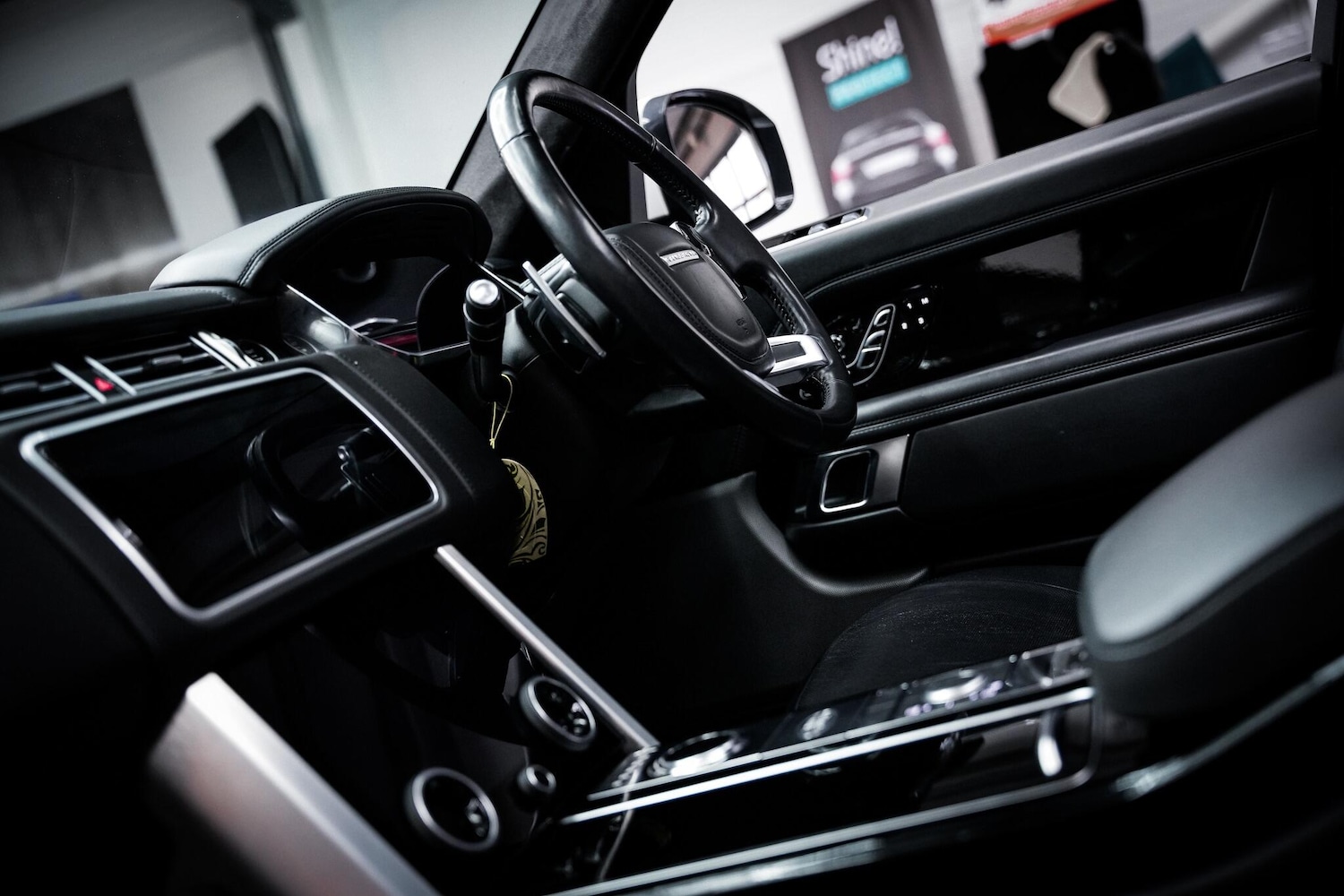 Used Land Rover Range Rover 2018 for sale - 76926663: Photo 3