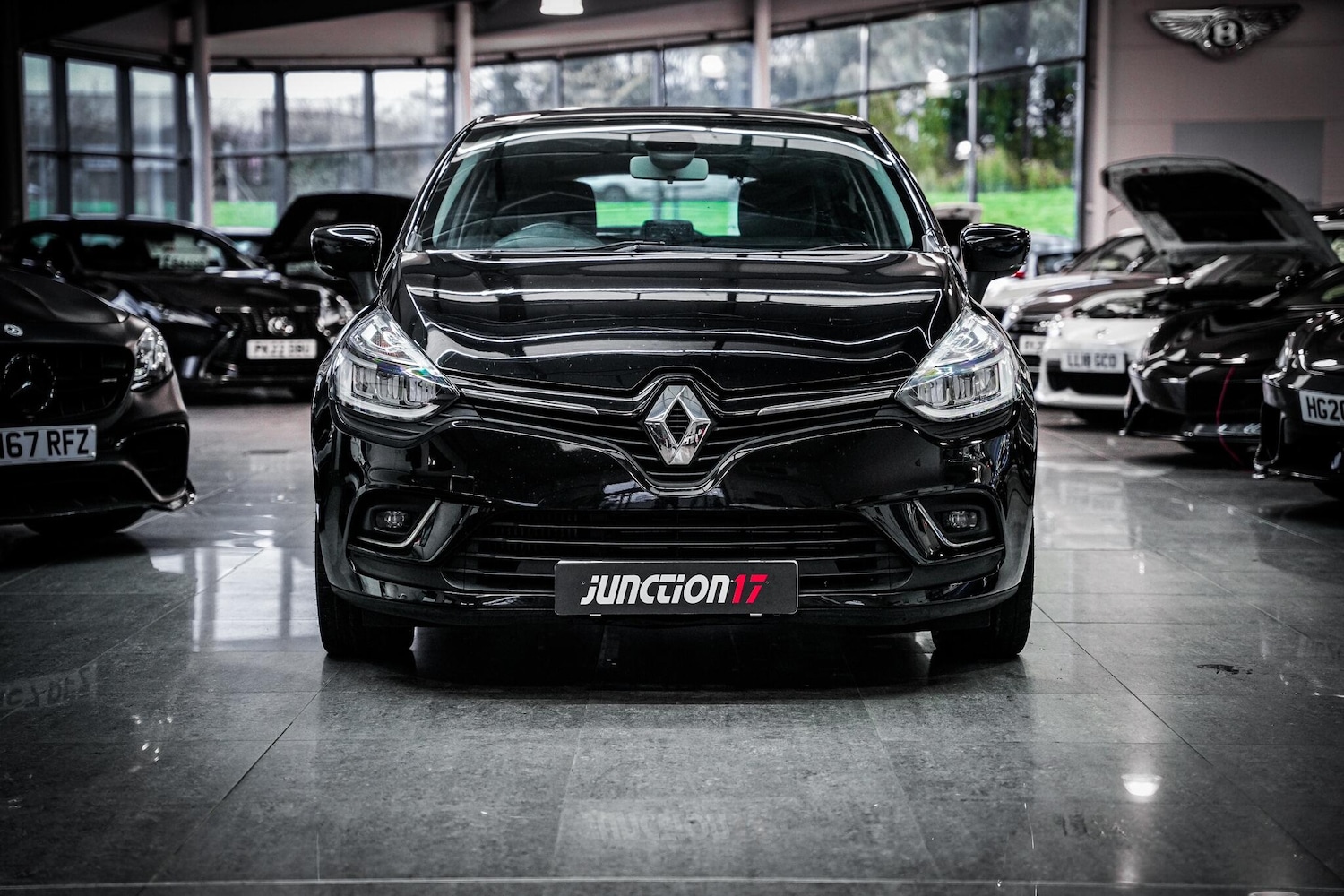 Used Renault Clio 2017 for sale - 76660520: Photo 11