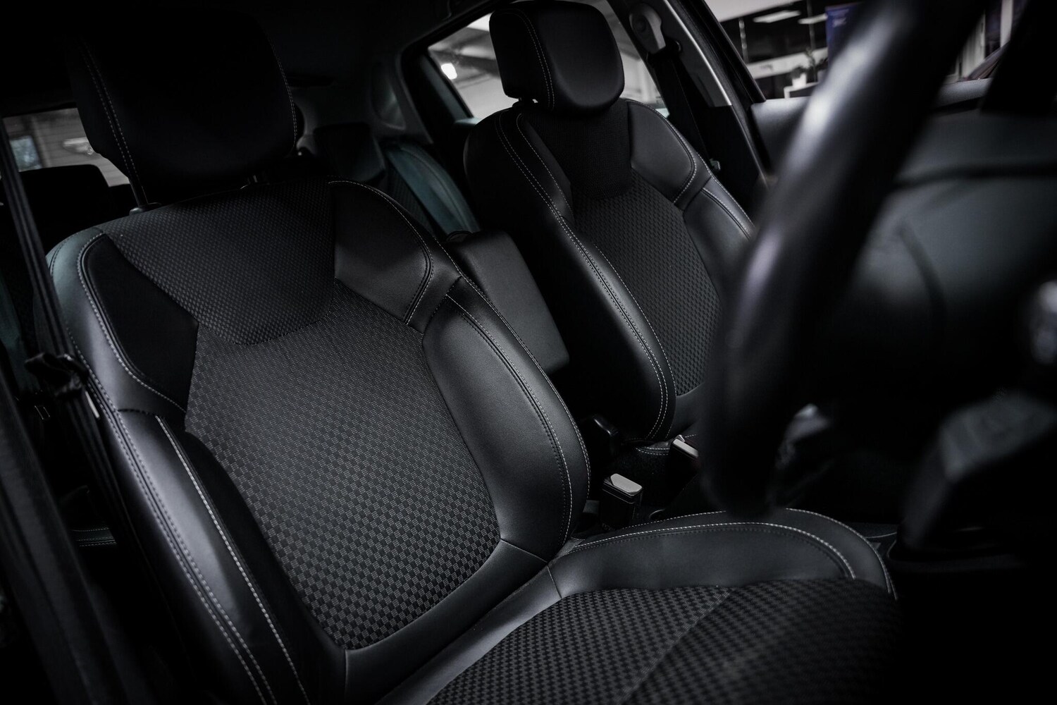 Used Renault Clio 2017 for sale - 76660520: Photo 17