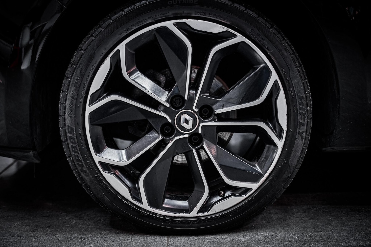 Used Renault Clio 2017 for sale - 76660520: Photo 29