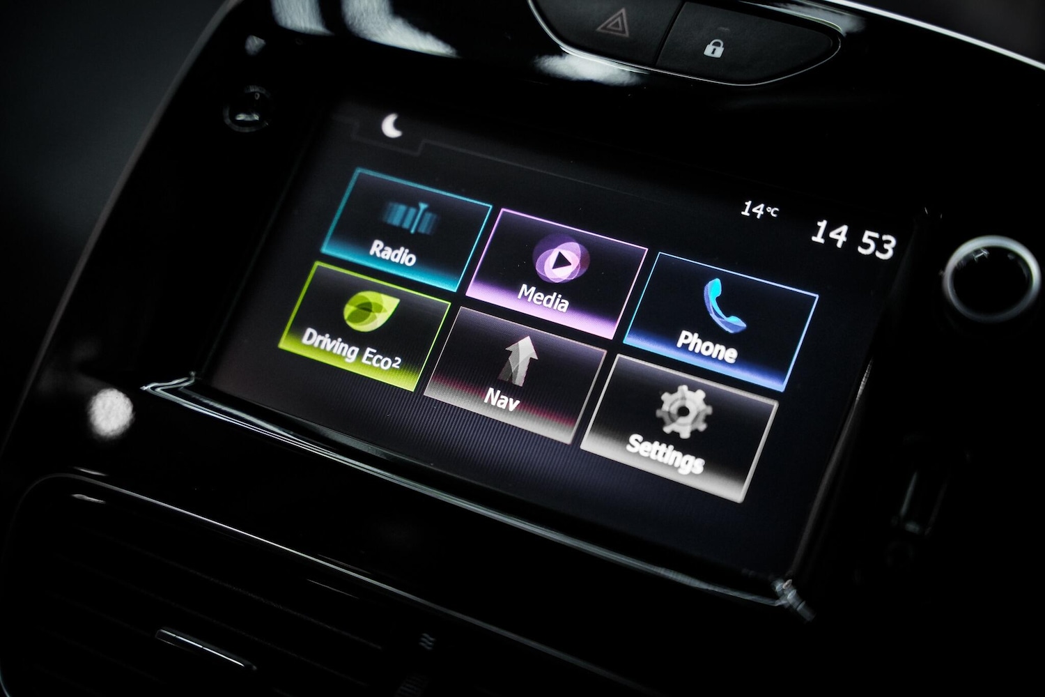 Used Renault Clio 2017 for sale - 76660520: Photo 41