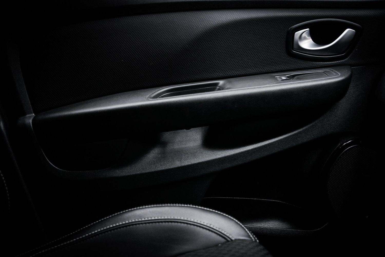 Used Renault Clio 2017 for sale - 76660520: Photo 44