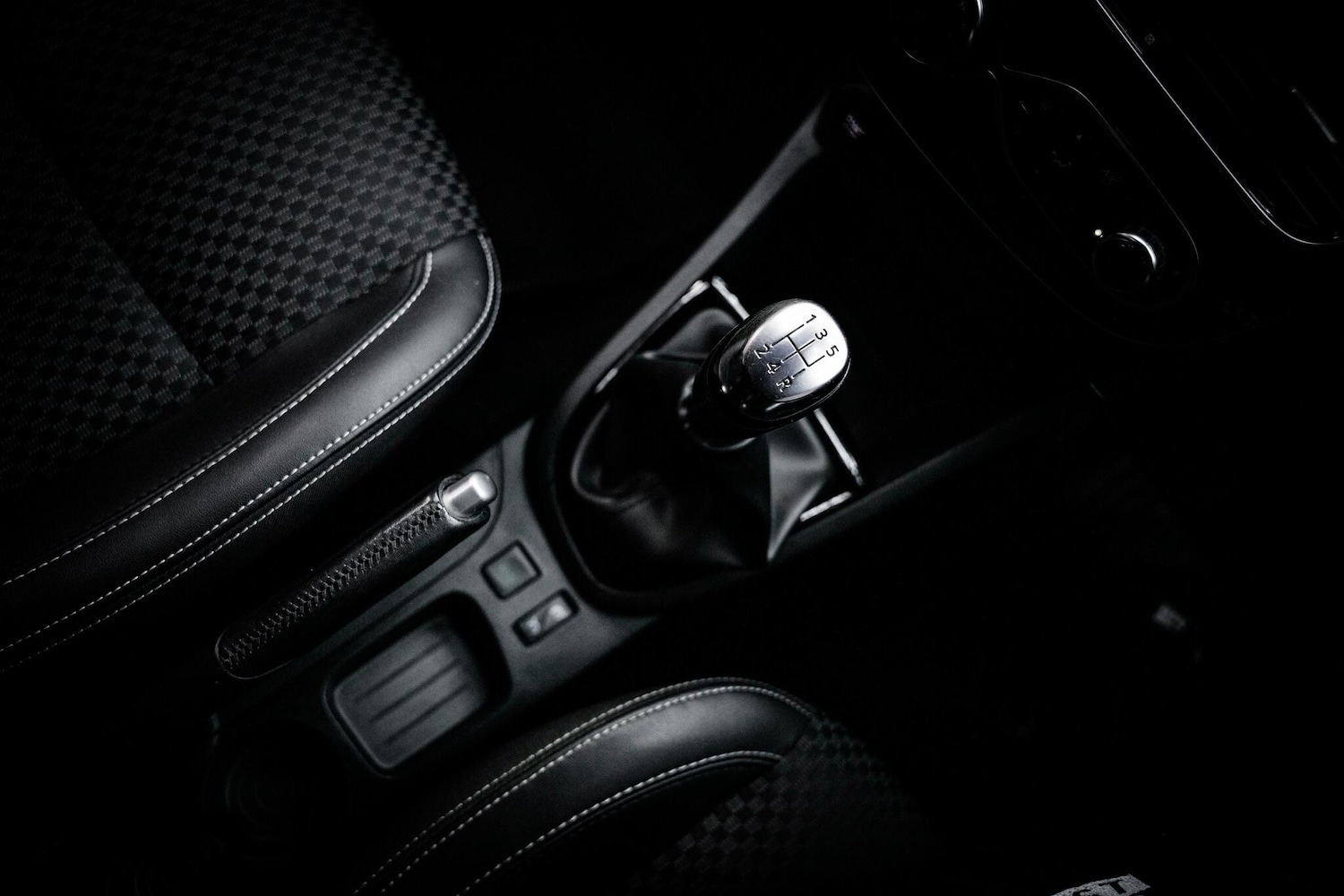 Used Renault Clio 2017 for sale - 76660520: Photo 6