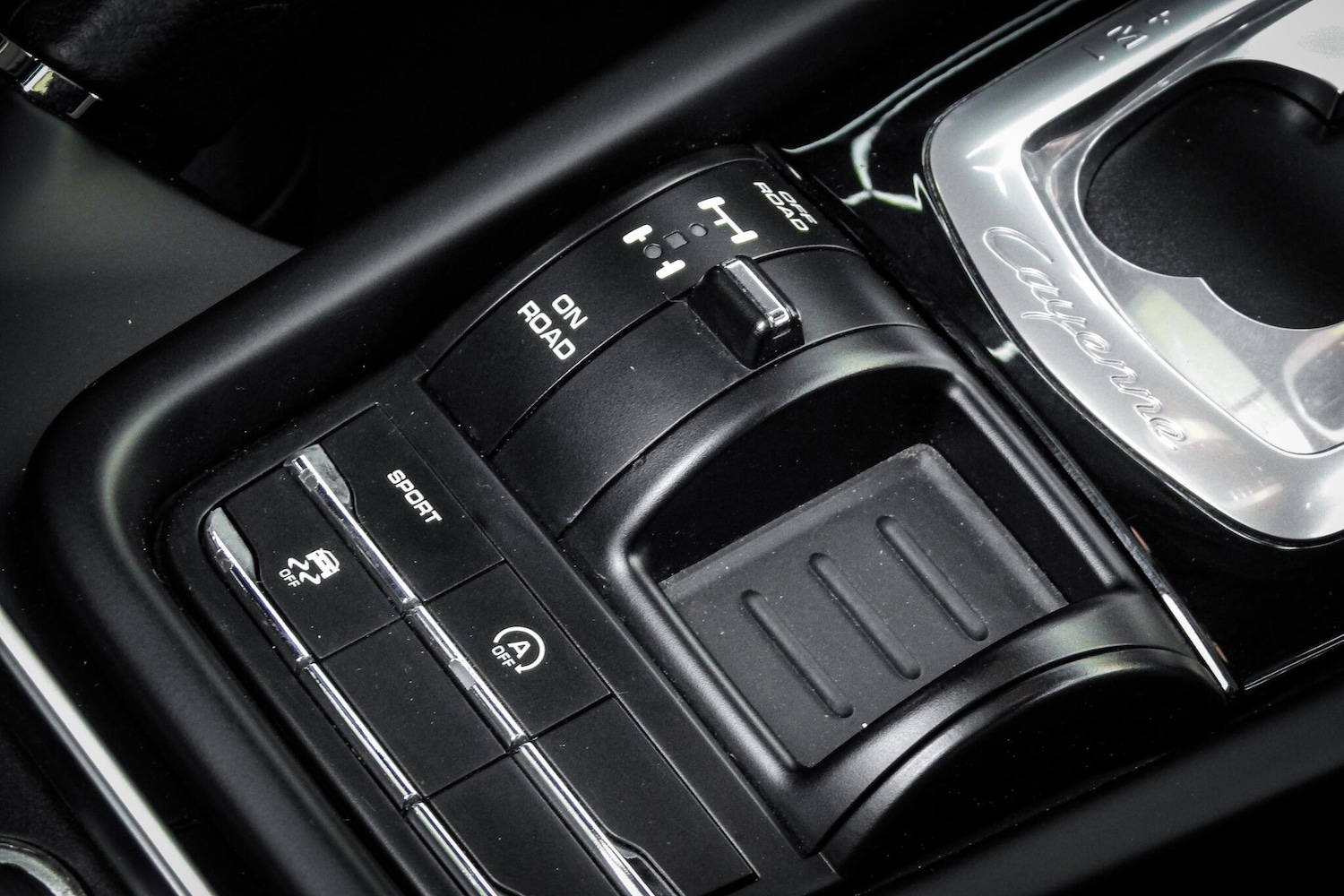 Used Porsche Cayenne 2016 for sale - 76660471: Photo 30