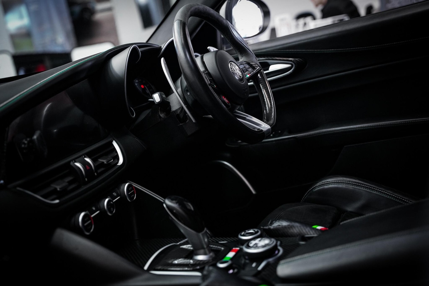 Used Alfa Romeo Giulia 2017 for sale - 76660512: Photo 4