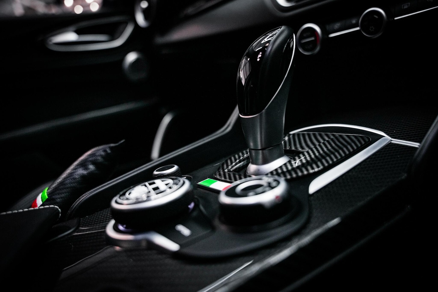 Used Alfa Romeo Giulia 2017 for sale - 76660512: Photo 40