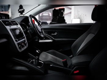 Used Volkswagen Scirocco 2015 for sale - 78260655: Photo