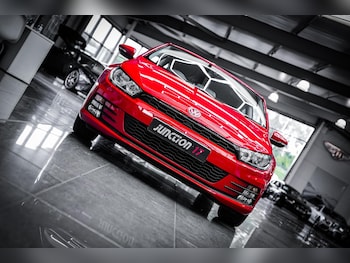 Used Volkswagen Scirocco 2015 for sale - 78260655: Photo