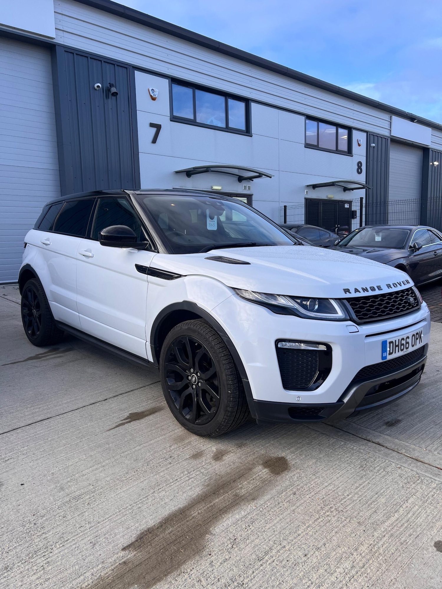 Used Land Rover Range Rover Evoque 2017 for sale - 76688653: Photo 1