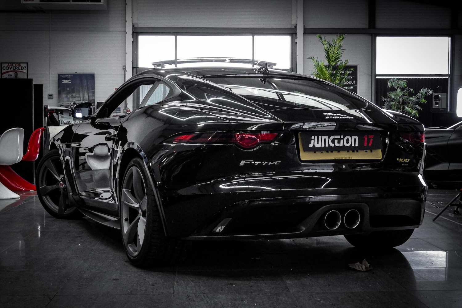 Used Jaguar F-Type 2017 for sale - 76660442: Photo 3