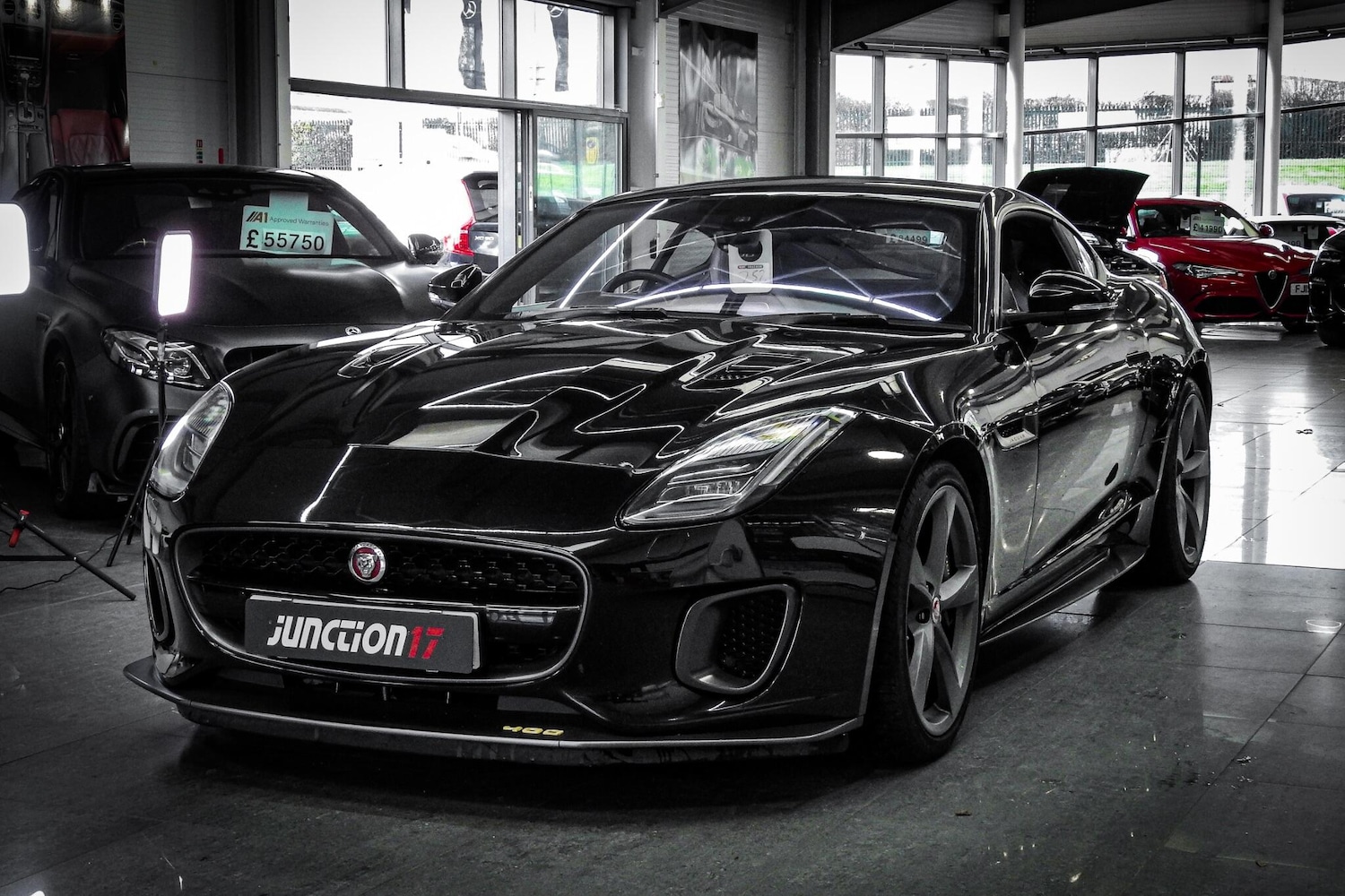 Used Jaguar F-Type 2017 for sale - 76660442: Photo 8