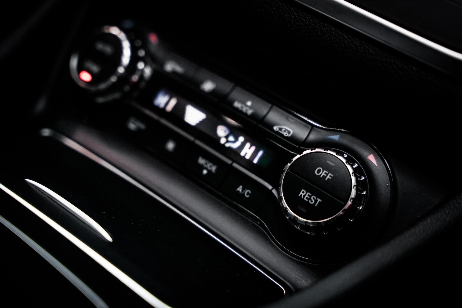 Used Mercedes-Benz A-Class 2018 for sale - 77377591: Photo 43