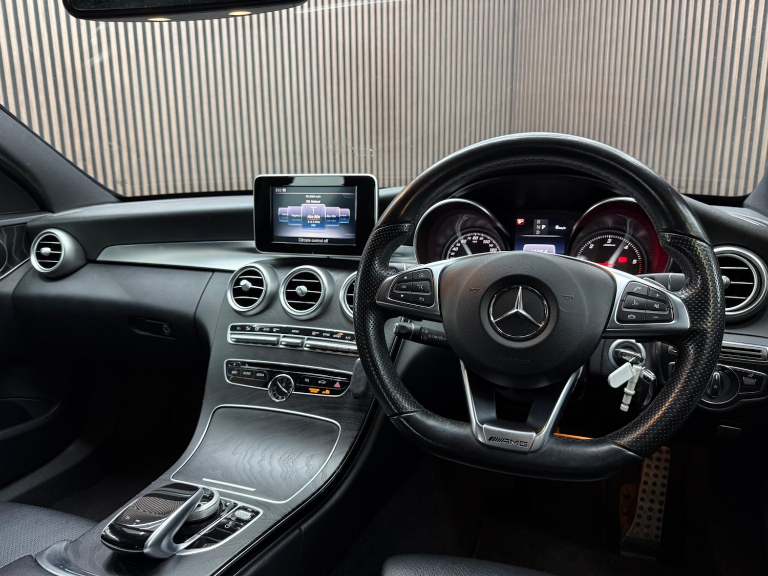 Used Mercedes-Benz C Class 2017 for sale - 76660521: Photo 18