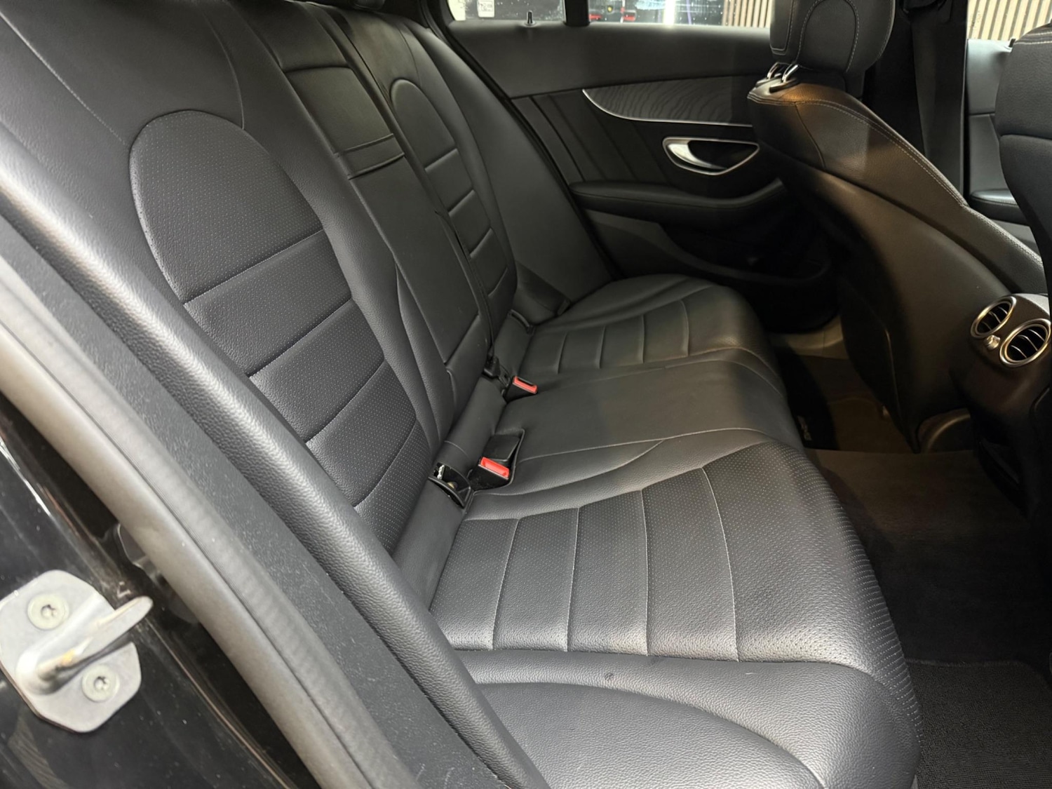 Used Mercedes-Benz C Class 2017 for sale - 76660521: Photo 25