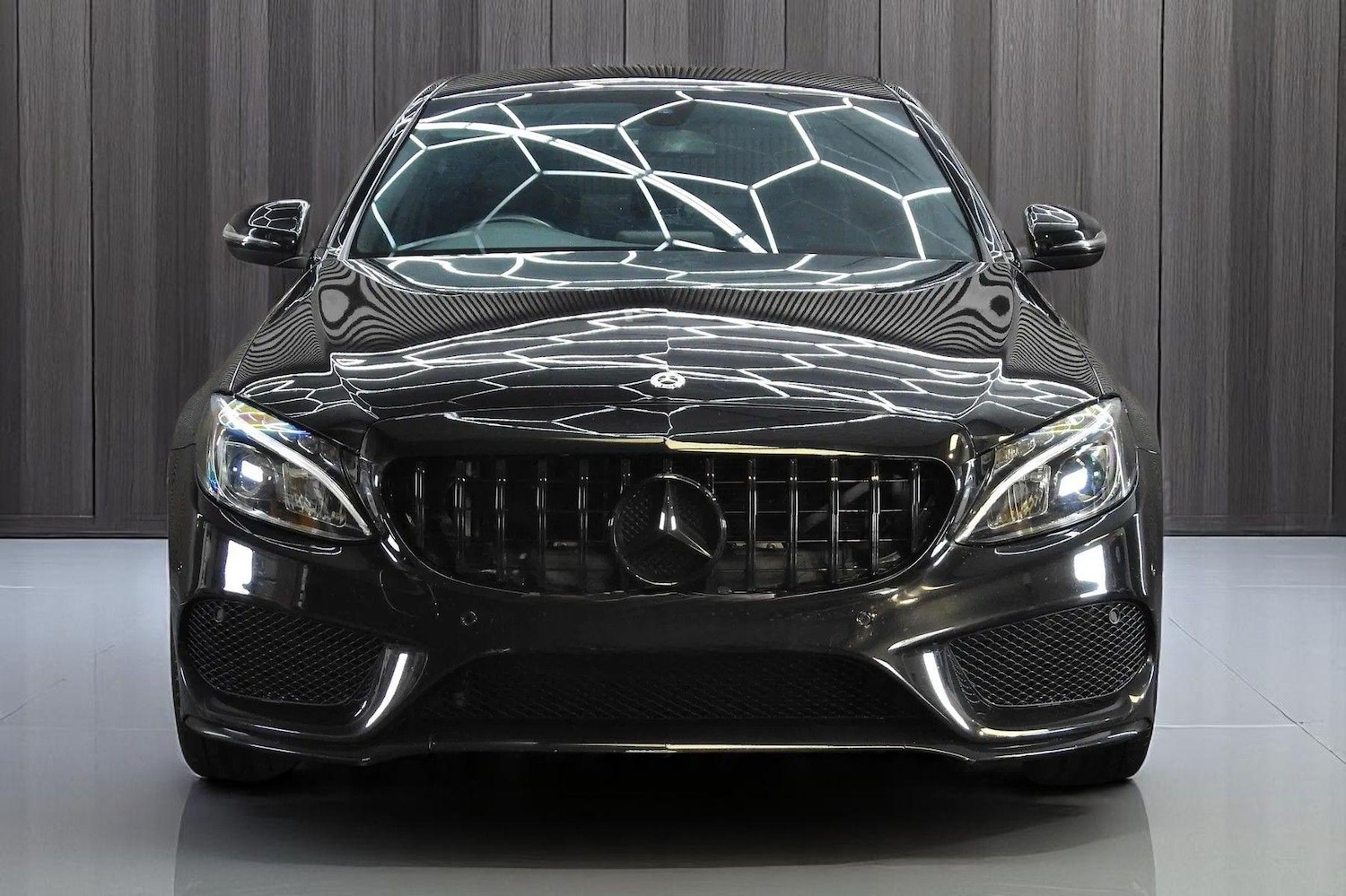 Used Mercedes-Benz C Class 2017 for sale - 76660521: Photo 4