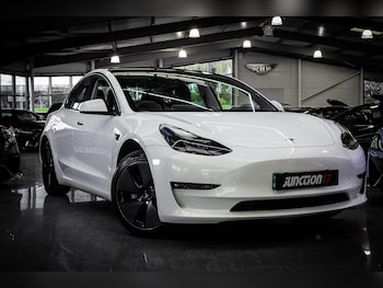 Tesla - Model 3