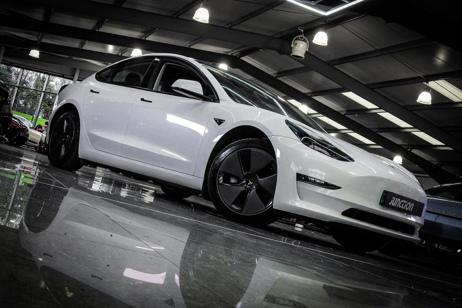 Used Tesla Model 3 2021 for sale - 76657602: Photo 2