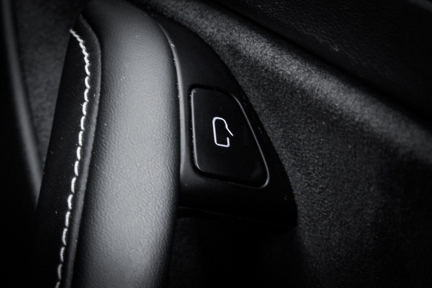 Used Tesla Model 3 2021 for sale - 76657602: Photo 30