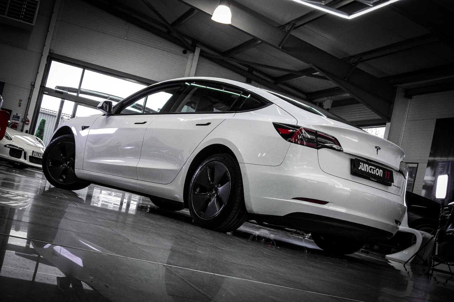 Used Tesla Model 3 2021 for sale - 76657602: Photo 5