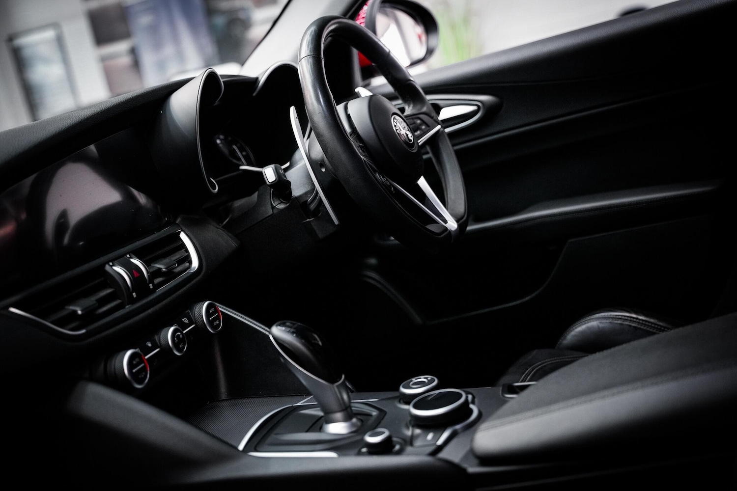 Used Alfa Romeo Giulia 2018 for sale - 76660501: Photo 4