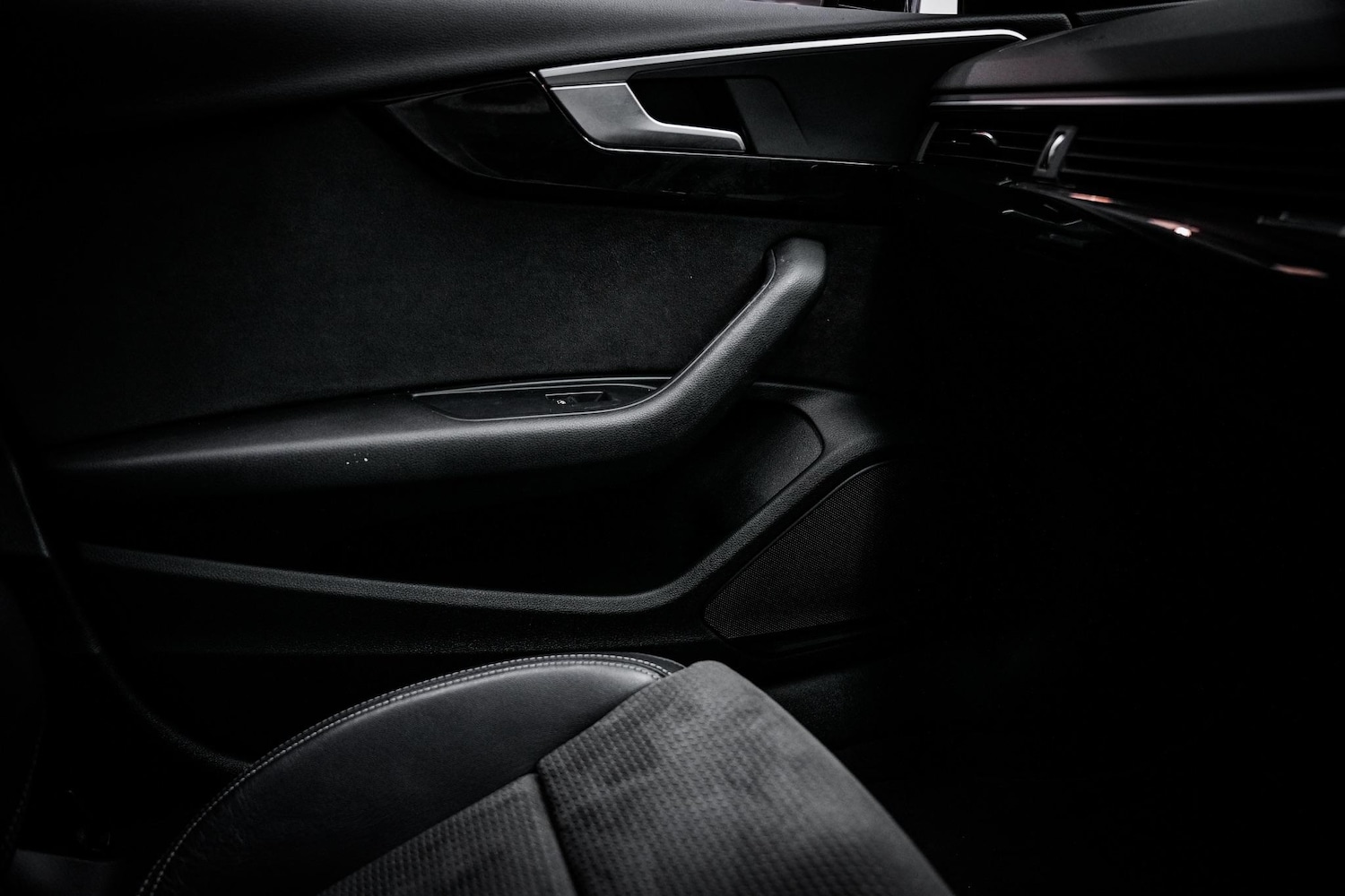 Used Audi A4 2019 for sale - 76657049: Photo 37