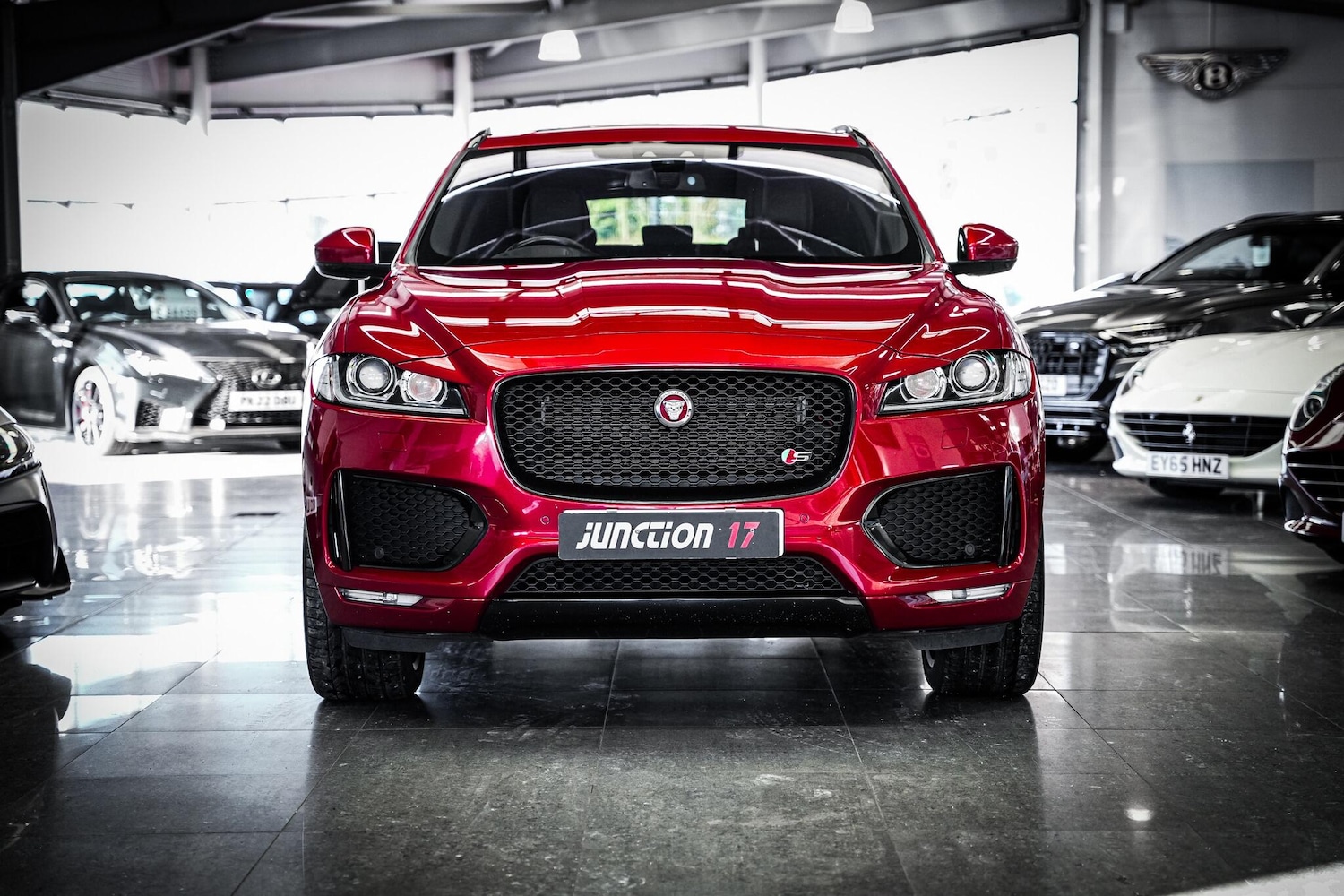 Used Jaguar F-Pace 2017 for sale - 77090792: Photo 11