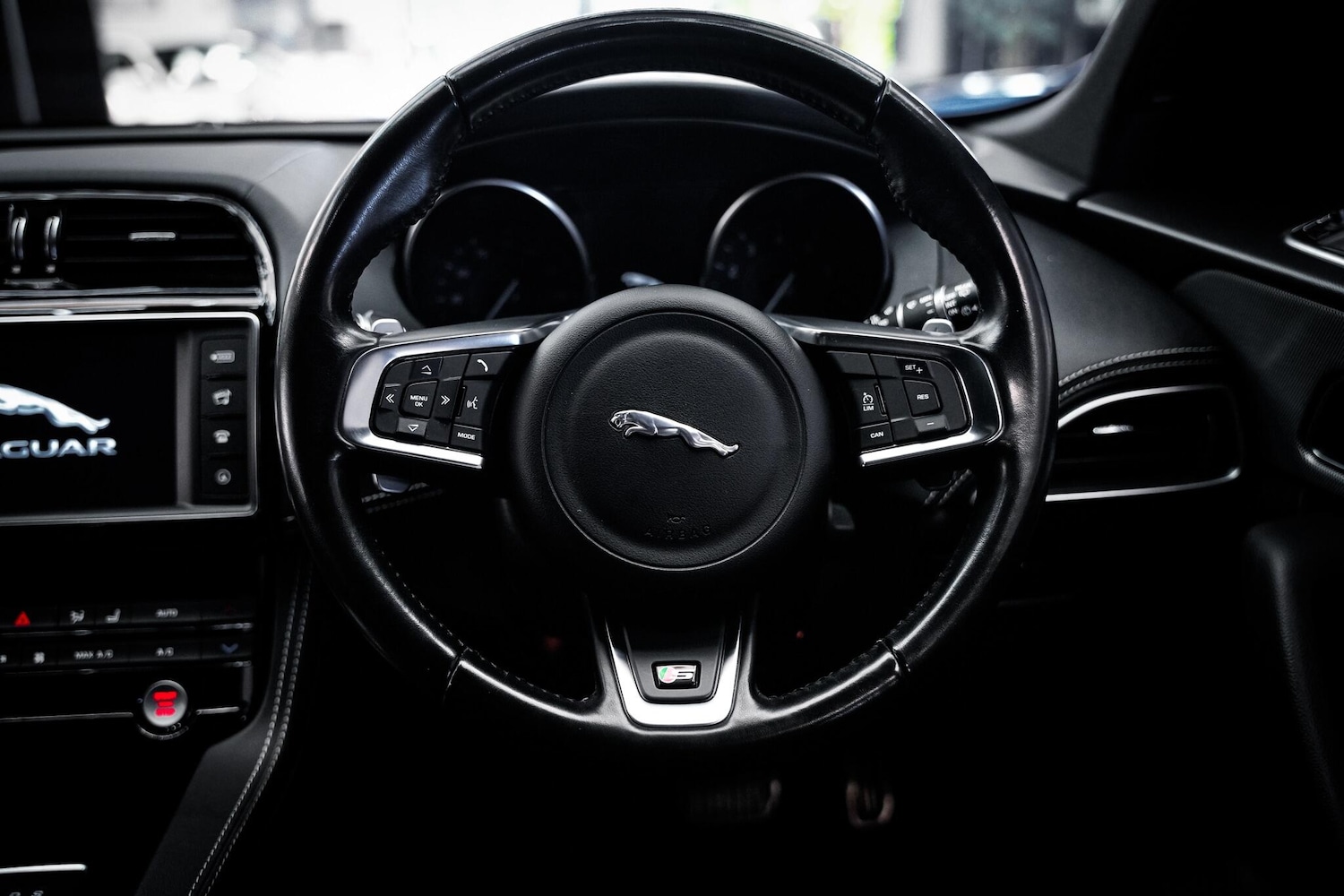 Used Jaguar F-Pace 2017 for sale - 77090792: Photo 19