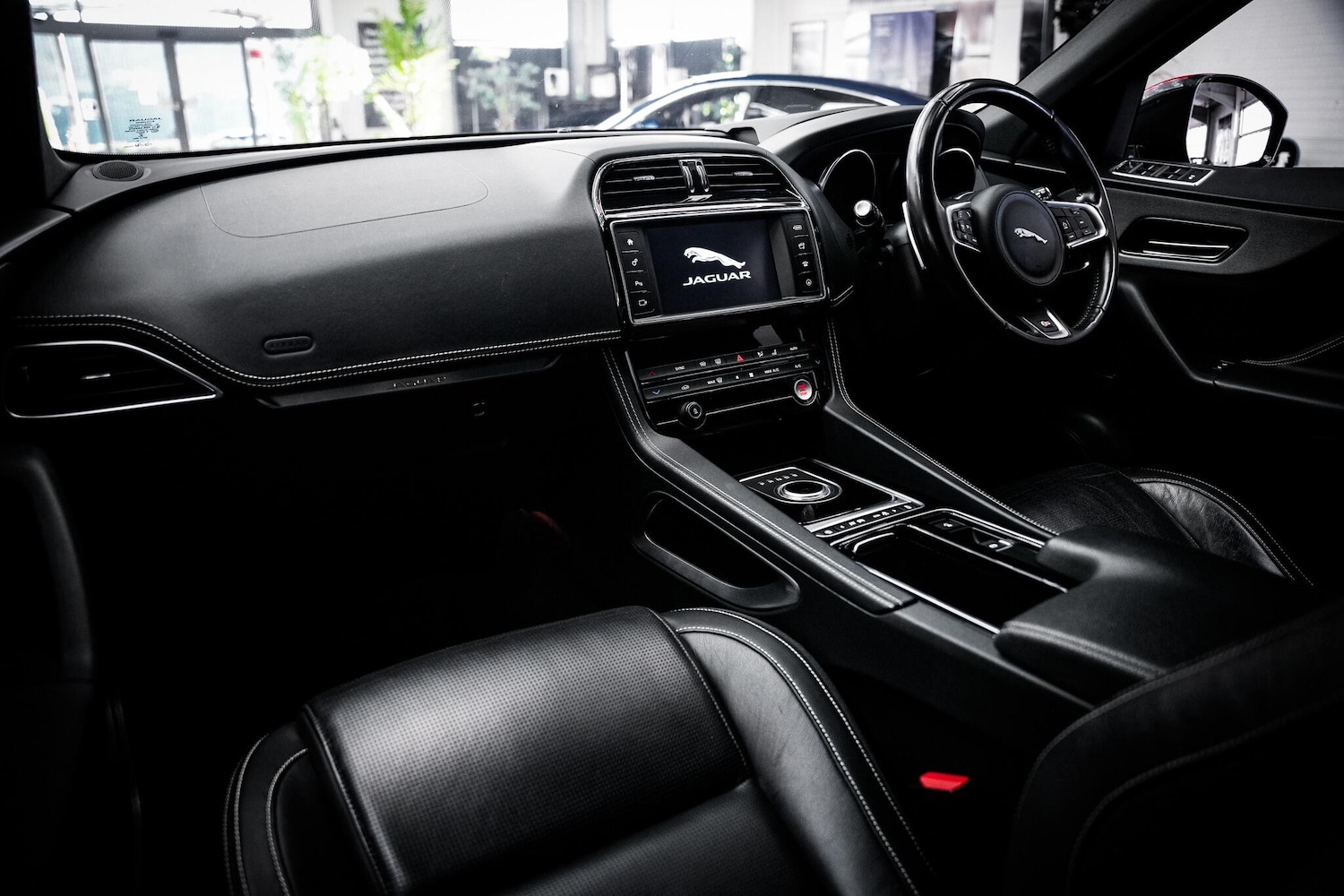 Used Jaguar F-Pace 2017 for sale - 77090792: Photo 22