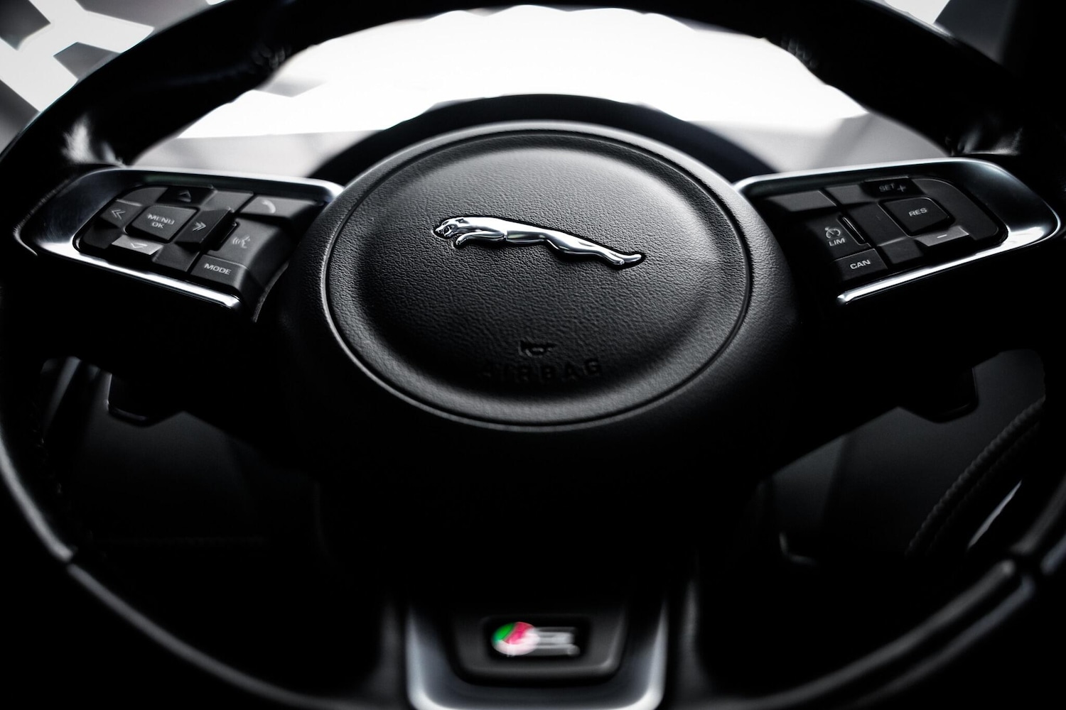 Used Jaguar F-Pace 2017 for sale - 77090792: Photo 45