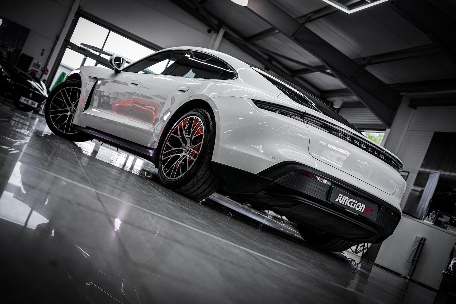 Used Porsche Taycan 2021 for sale - 76657901: Photo 10