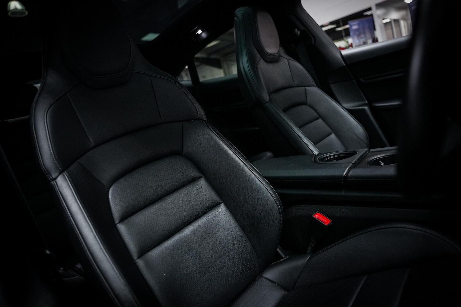 Used Porsche Taycan 2021 for sale - 76657901: Photo 19