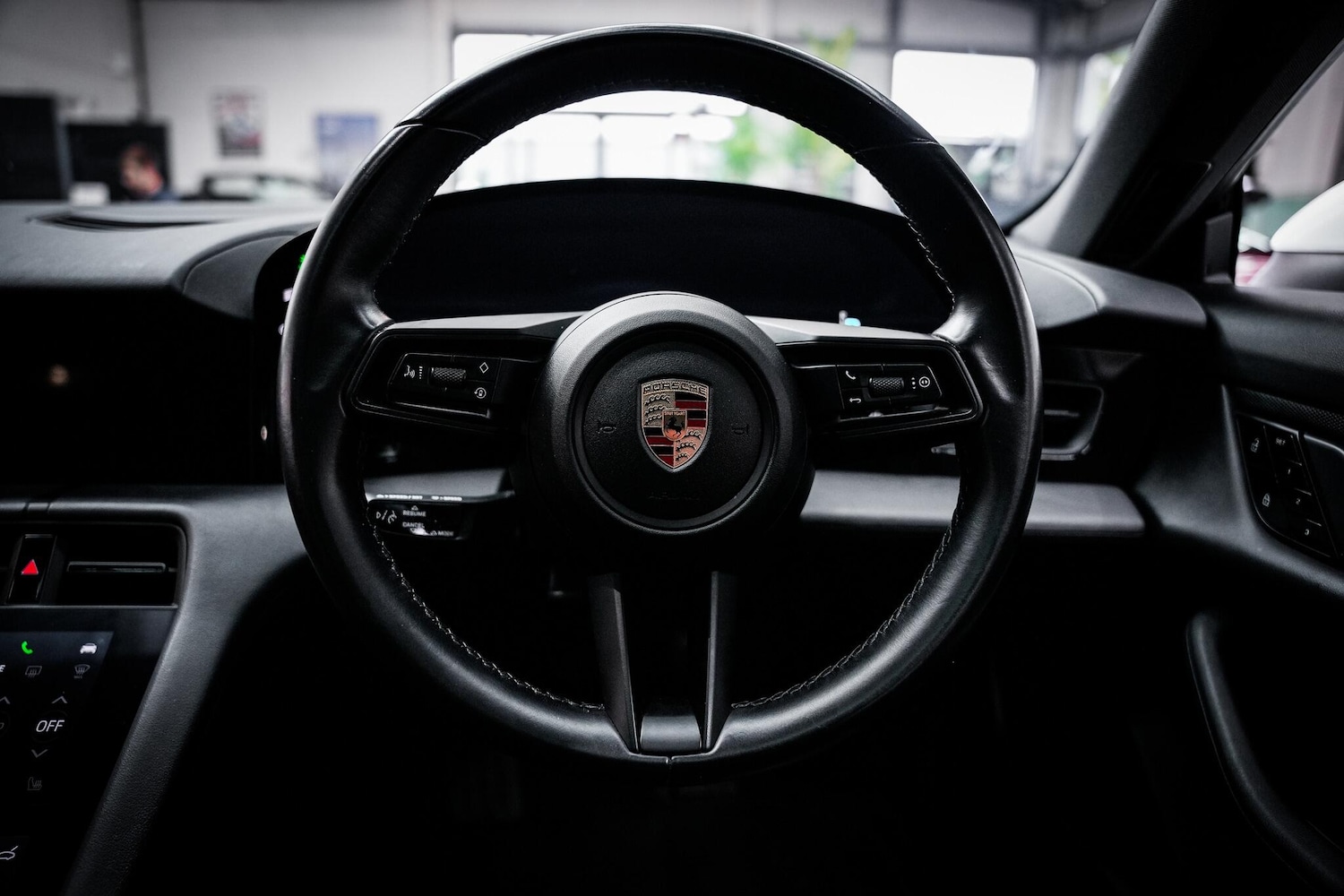 Used Porsche Taycan 2021 for sale - 76657901: Photo 21