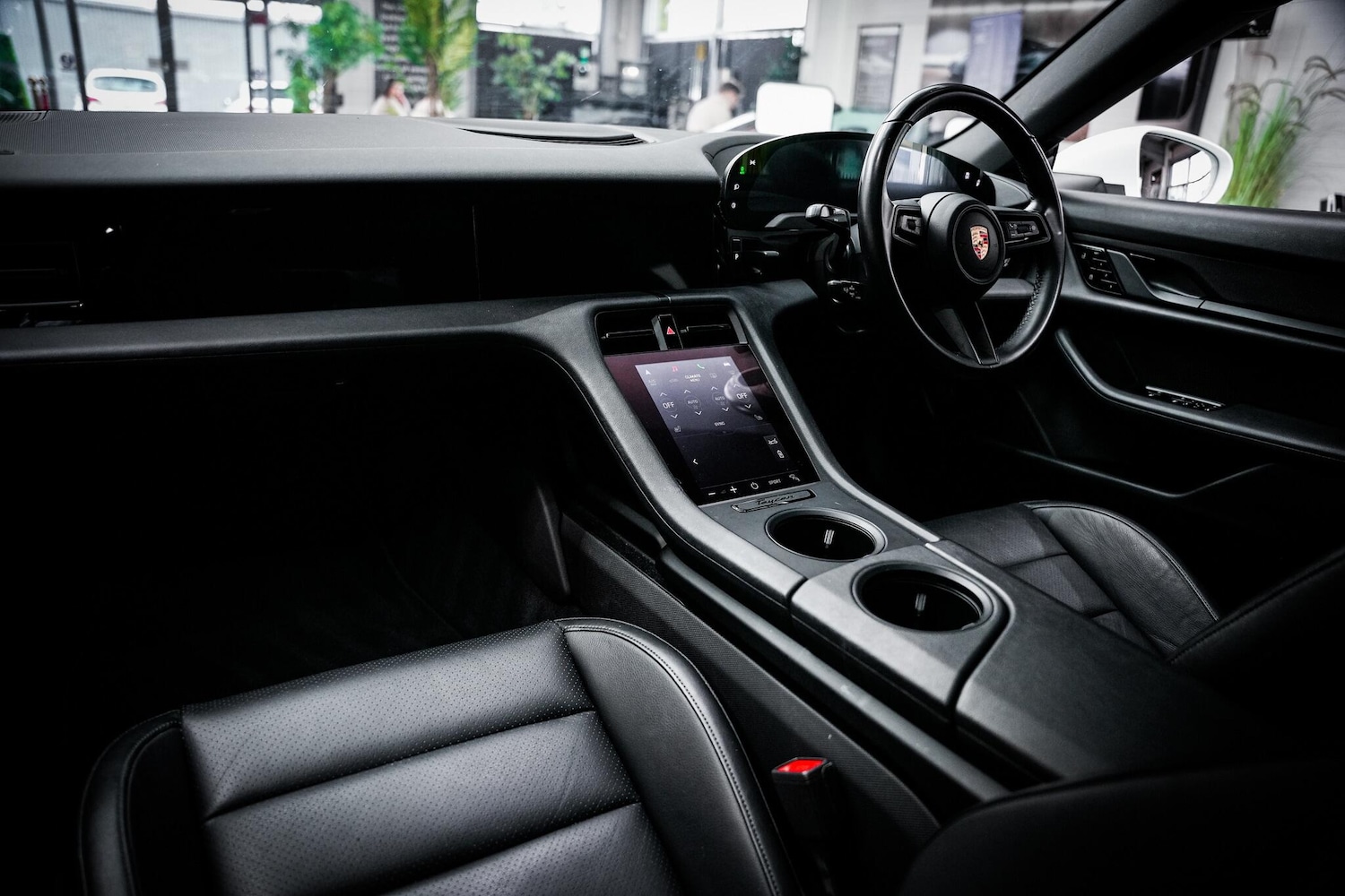 Used Porsche Taycan 2021 for sale - 76657901: Photo 24