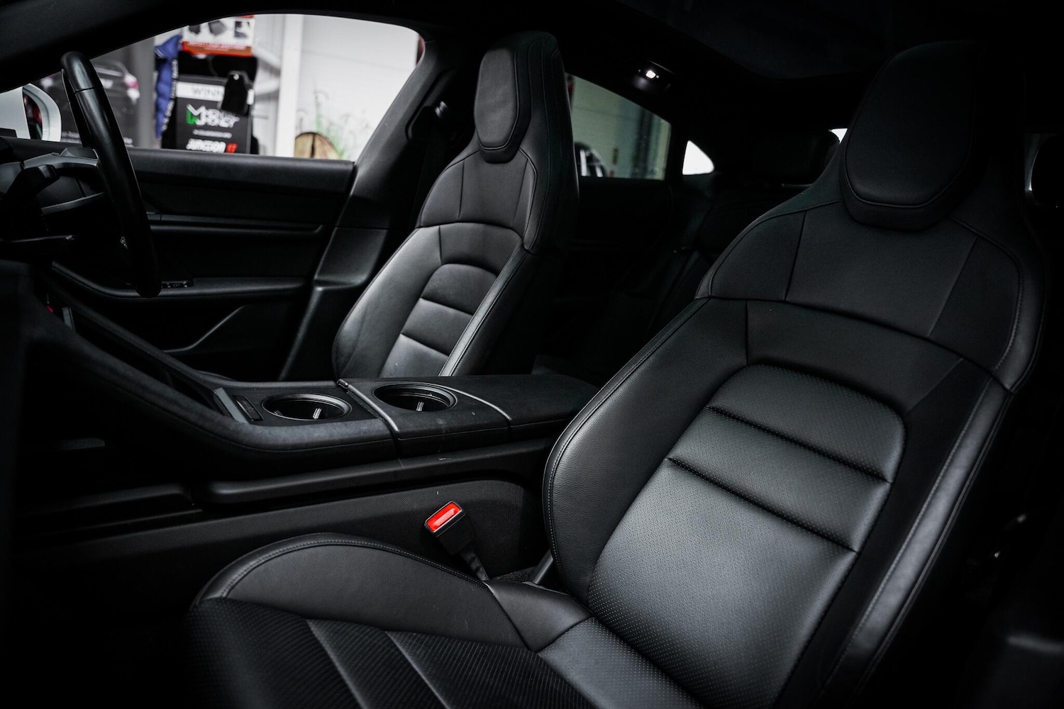 Used Porsche Taycan 2021 for sale - 76657901: Photo 25