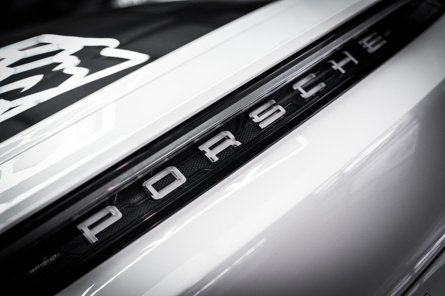 Used Porsche Taycan 2021 for sale - 76657901: Photo 34