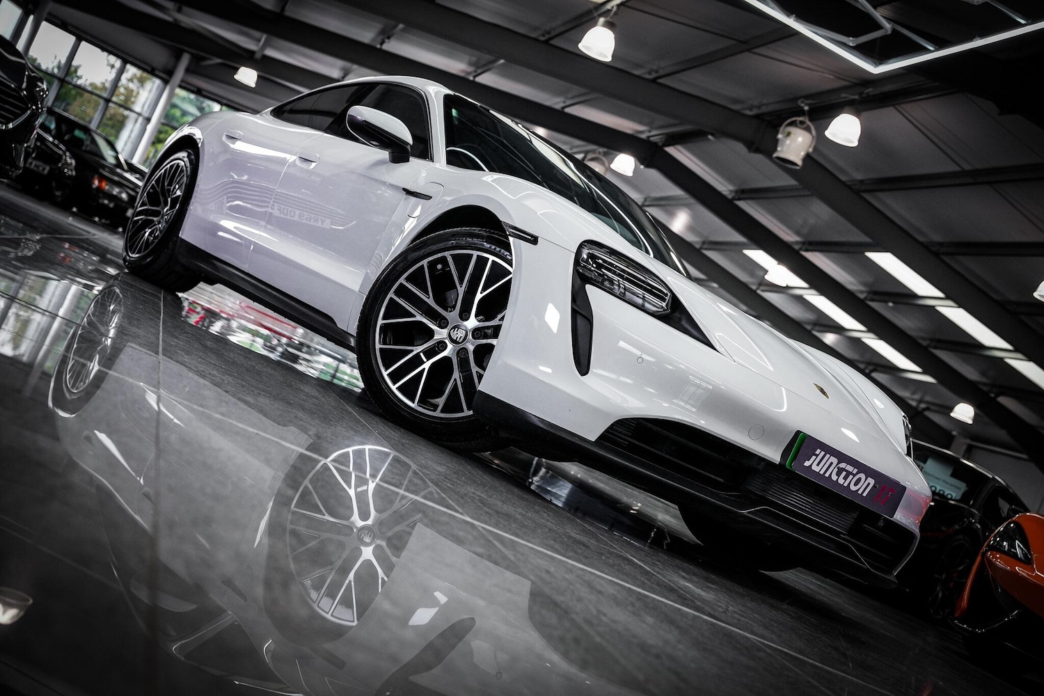 Used Porsche Taycan 2021 for sale - 76657901: Photo 8