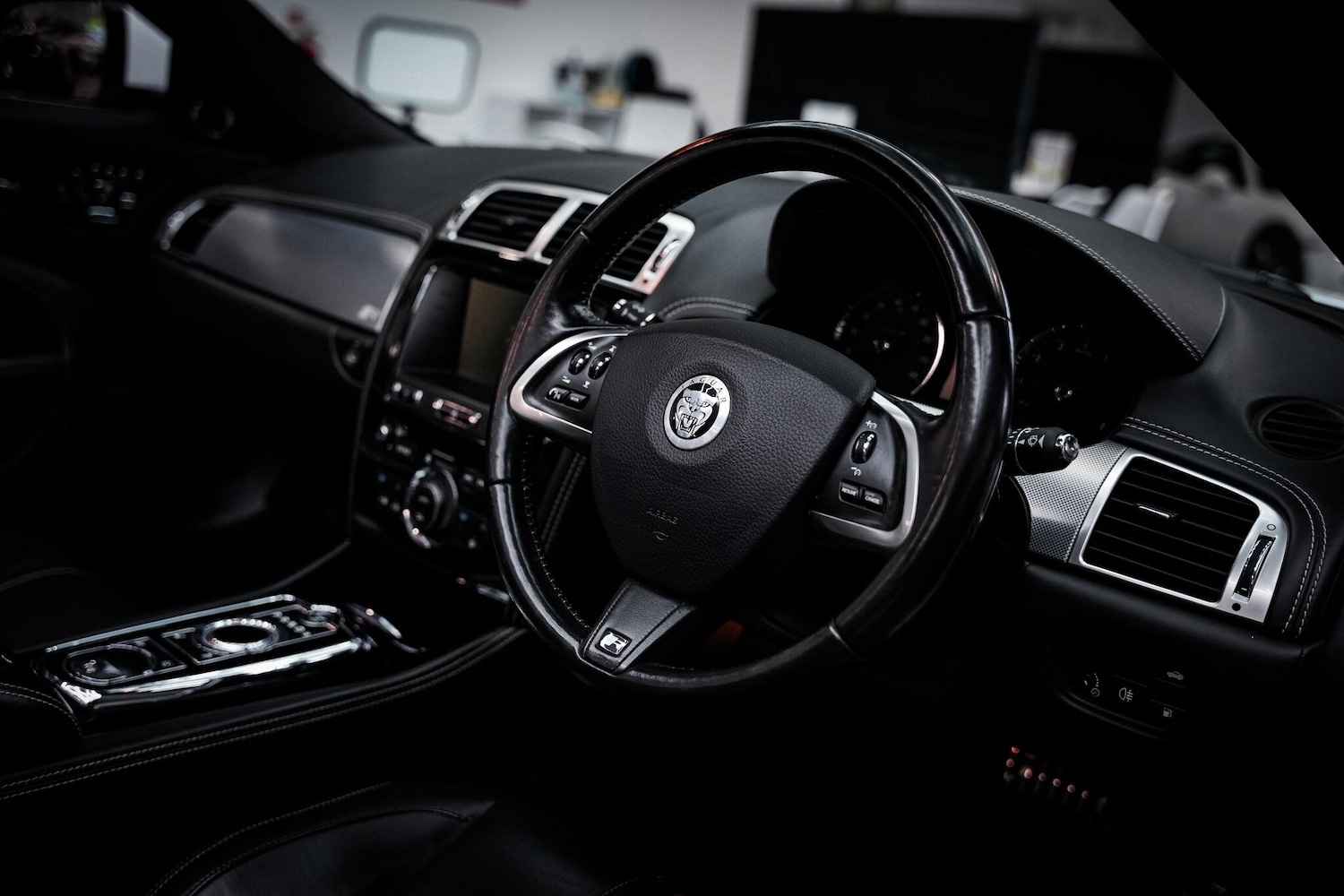 Used Jaguar XK 2012 for sale - 76660449: Photo 20