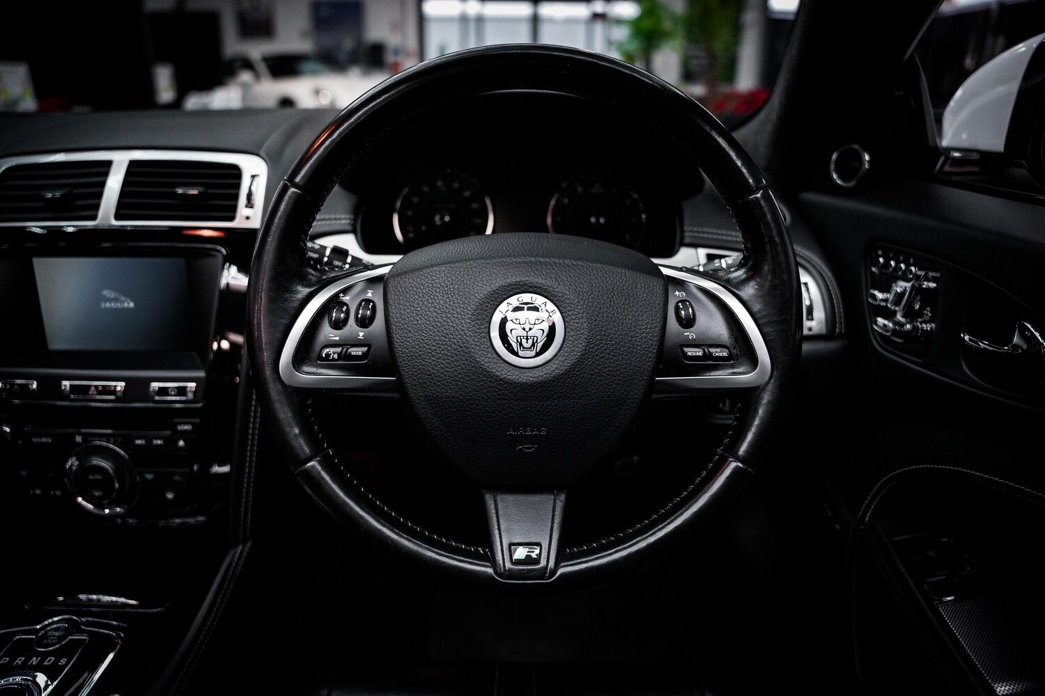 Used Jaguar XK 2012 for sale - 76660449: Photo 21